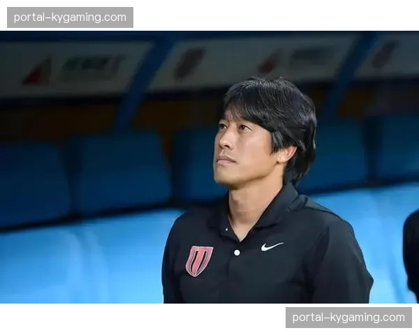 通讯：赛后更衣室，成都蓉城主帅徐正源用中文激励全队